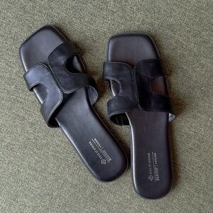 Call it Spring sandals